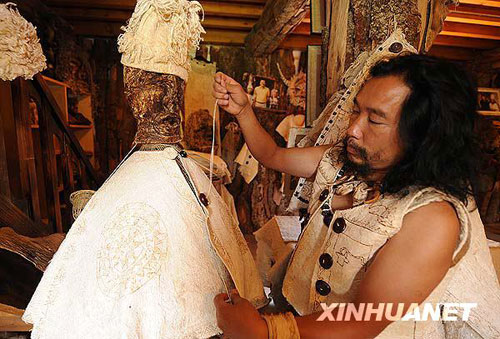 哈尼族民間藝人“張樹(shù)皮”的樹(shù)皮人生[組圖]