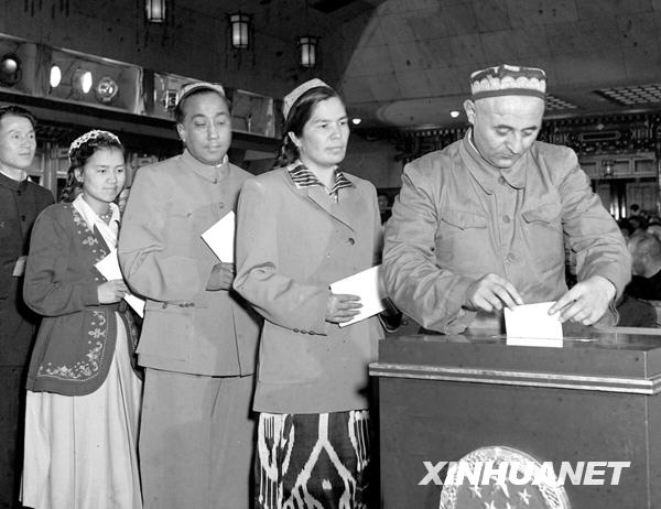 [共和國(guó)足跡]1954年：第一次人民代表大會(huì)[組圖]