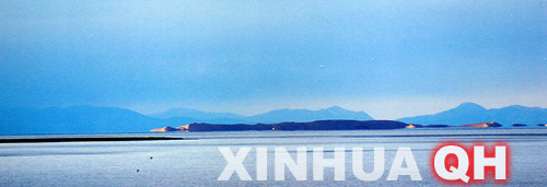 青海湖驚現(xiàn)“海市蜃樓”奇觀[組圖]