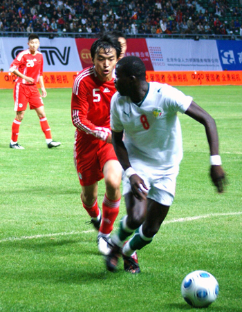 沒輸就算贏了！國(guó)足0-0撼平塞內(nèi)加爾(組圖)