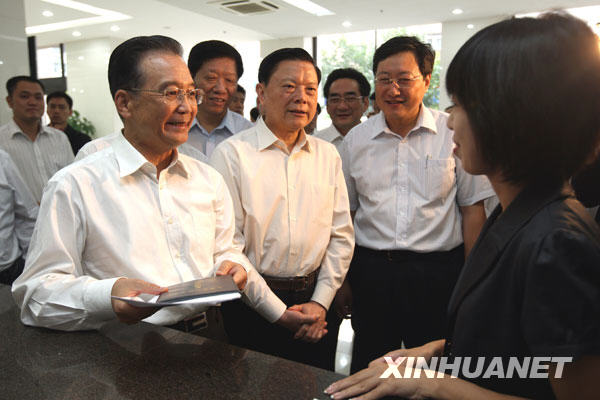 努力推進(jìn)社會事業(yè)的改革和發(fā)展 ——溫家寶總理在遼寧考察紀(jì)實