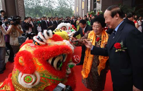 中國紫檀博物館開館十年成為中外文化交流窗口