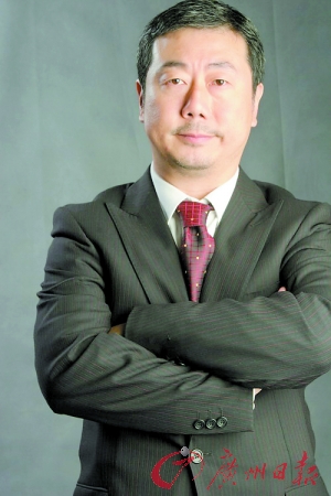 方宏進發(fā)聲明道歉感謝 “不是騙子只是笨”