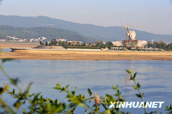 32米毛澤東巨型雕塑現(xiàn)長(zhǎng)沙