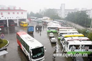 重慶萬州40輛新購(gòu)公交車出故障停運(yùn)(圖)