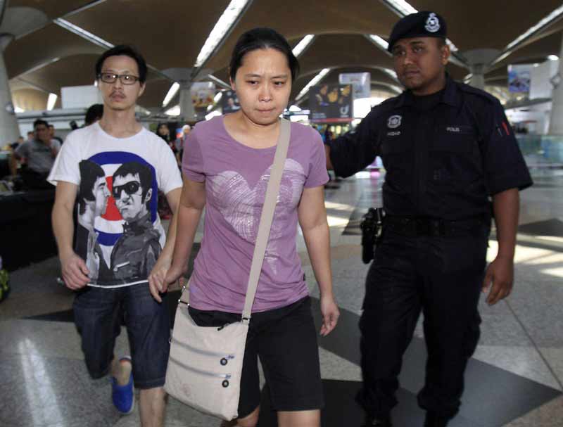 馬航失聯(lián)客機家屬失聲痛哭悲痛欲絕